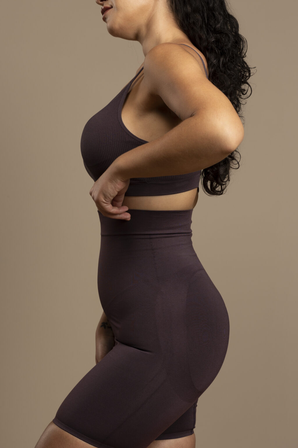 Portrait de femme en shapewear